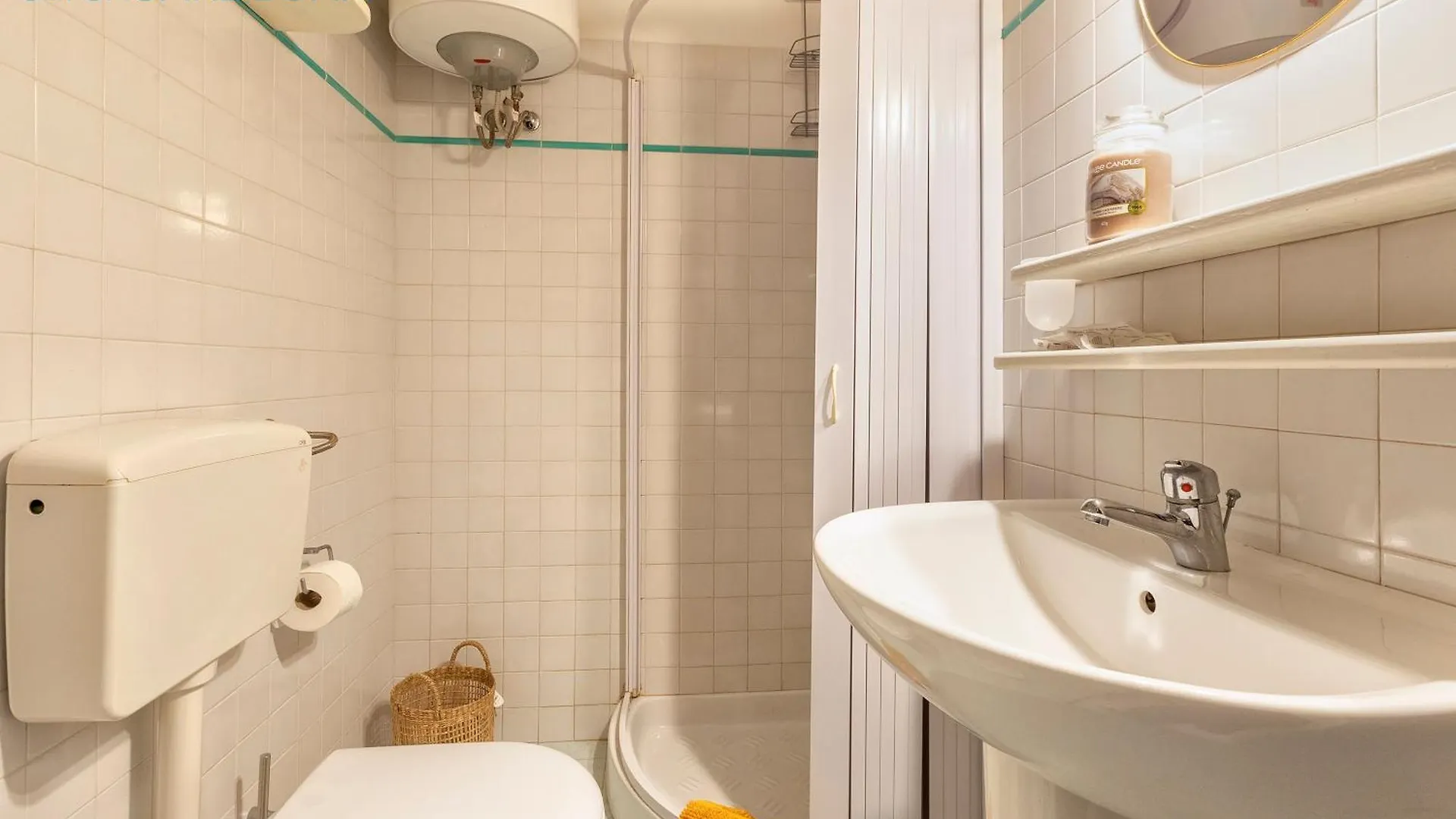 Carlo Alberto Apartment, Alghero Old Town, Near The Beach Apartment